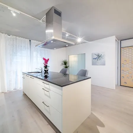 Apartamento Luxury 3bd Center Of By Guestlee